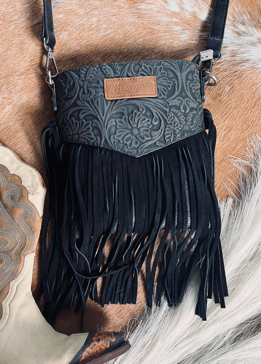 The Laci Leather Purse